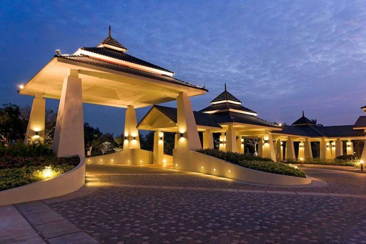 Novotel Chumphon Beach Resort and Golf