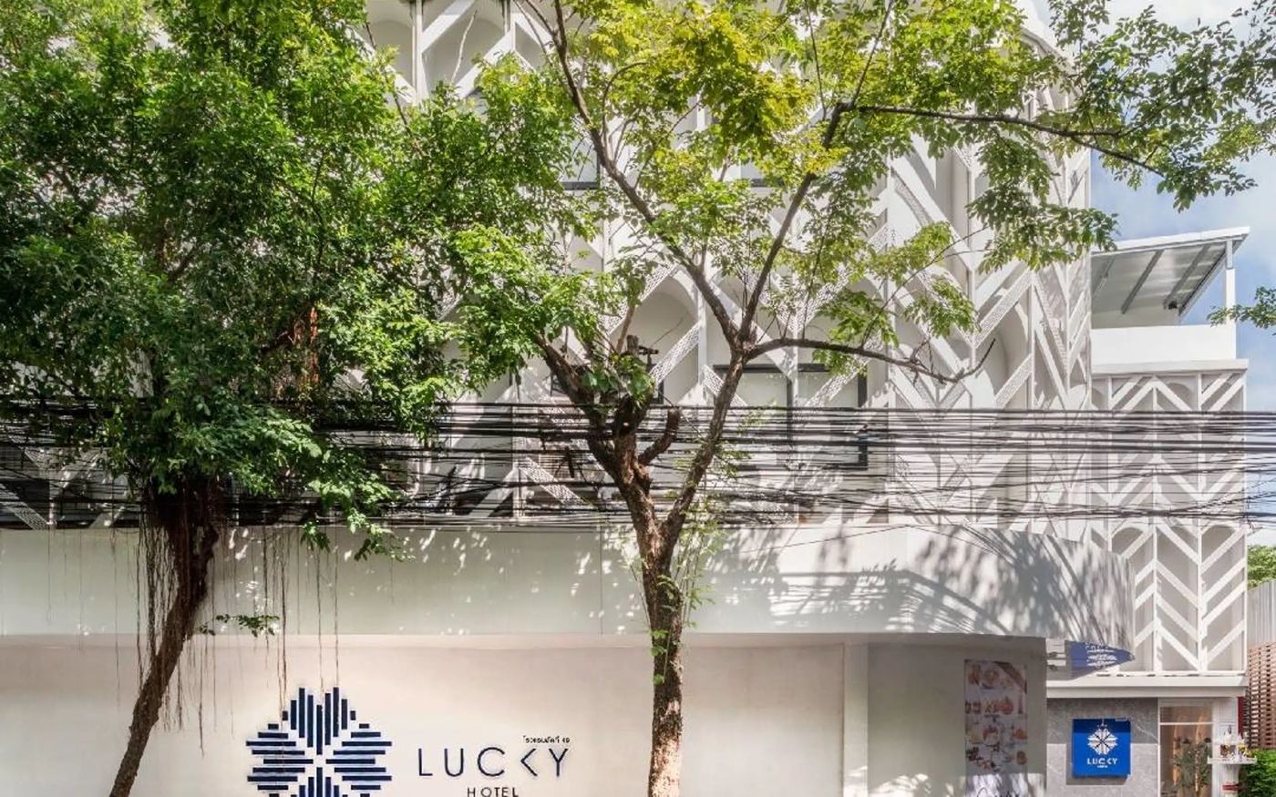Lucky Hotel