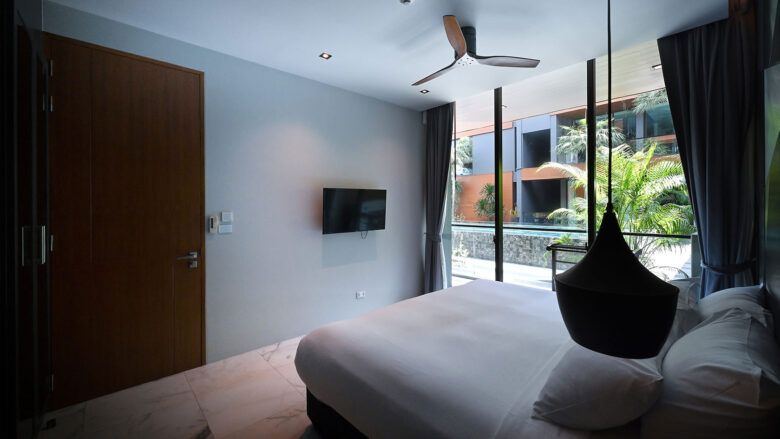 Glam Habitat Hotel