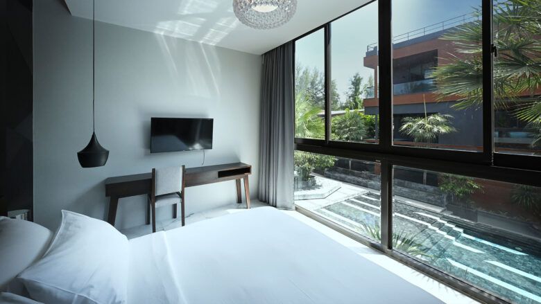 Glam Habitat Hotel