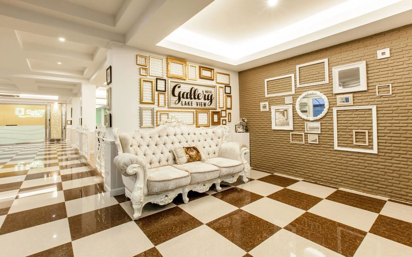 Gallery Lake View Hotel