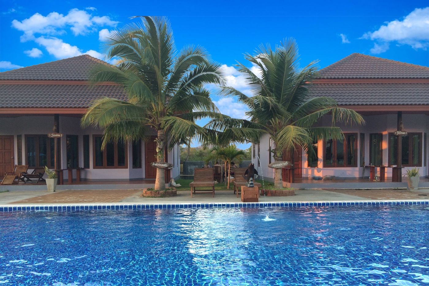 Waterside Resort Hua Hin - Bran Buri