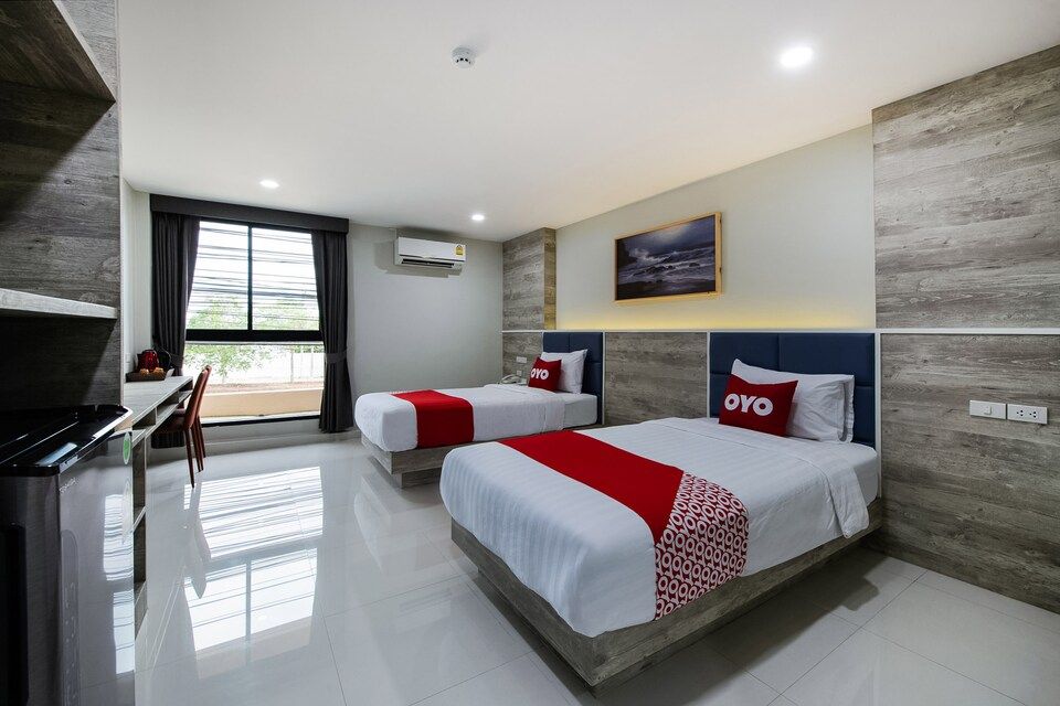 OYO 260 Sattahip 9 Boutique Hotel