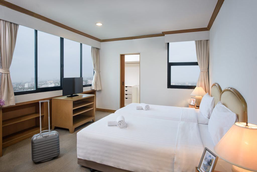 Riverine Place Hotel and Residence