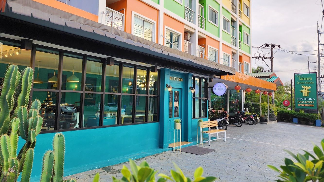Phaithong Sotel Resort