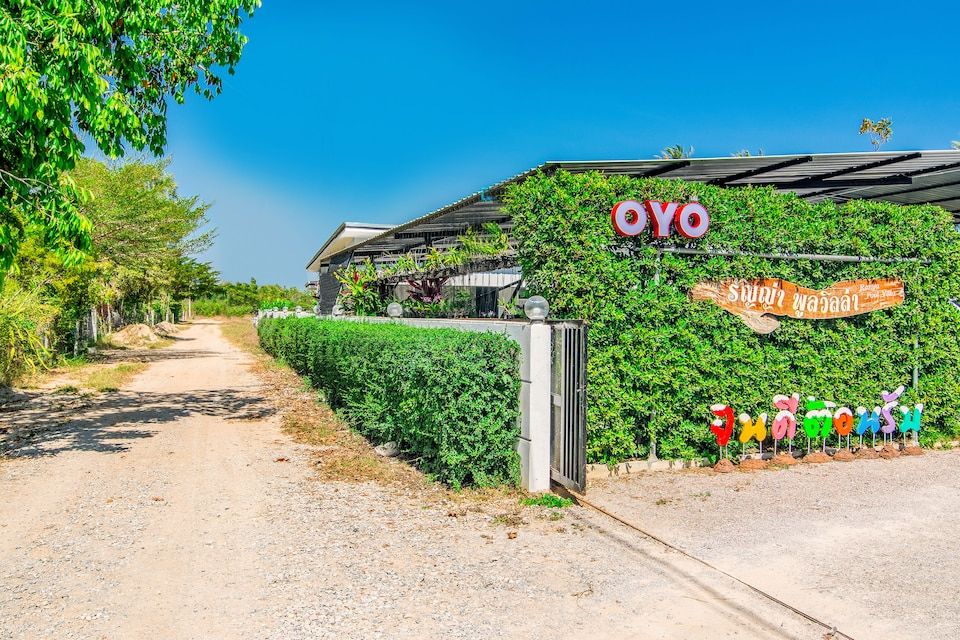 OYO 533 Runya Poolvilla