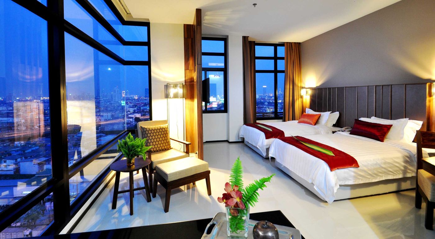 Grand Howard Hotel