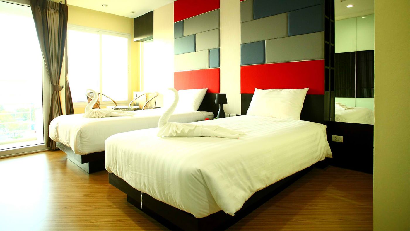 The Sunreno Hotel
