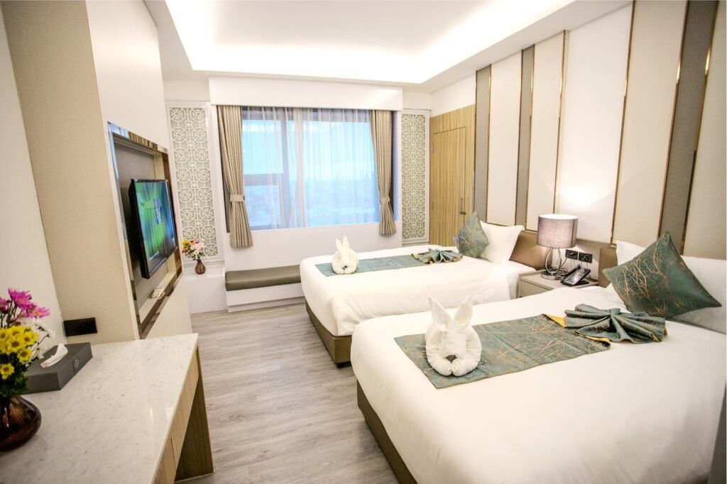 Enrich Grand Hotel (恩瑞奇大酒店)