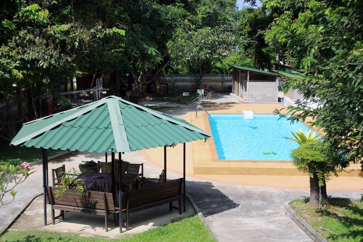 Golden Cupids Hotel
