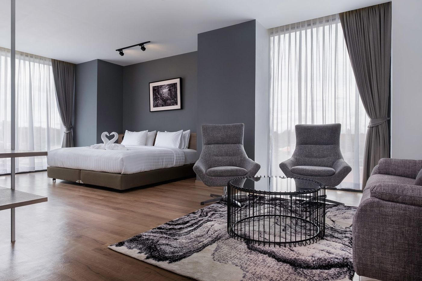 R-Photo Hotel