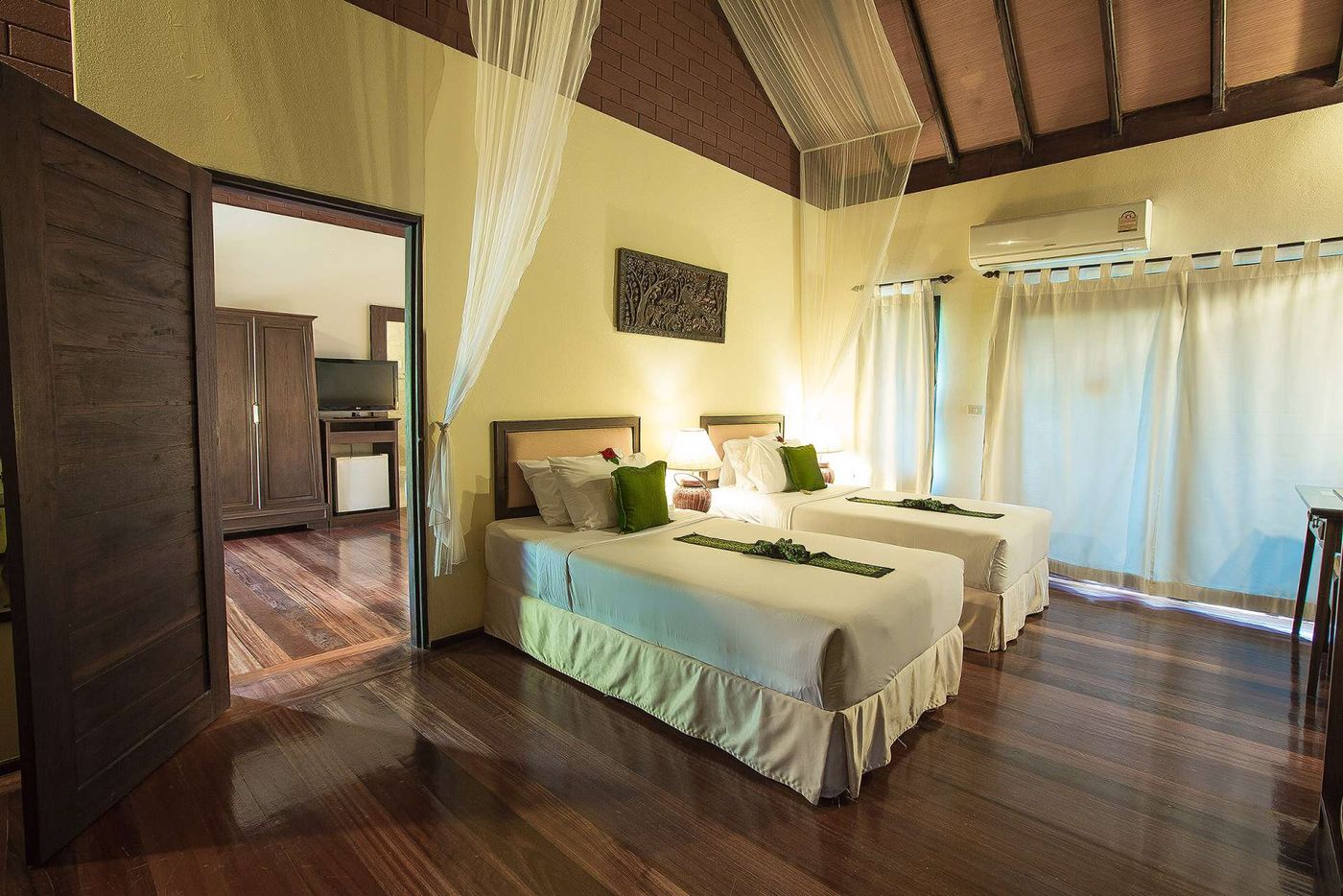 Golden Pine Resort