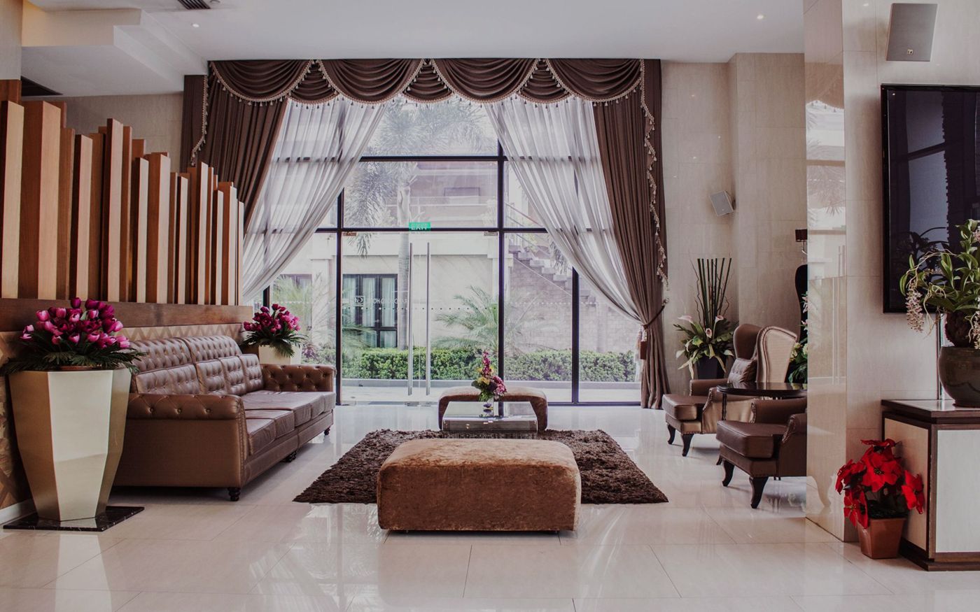 Grand Lord Hotel