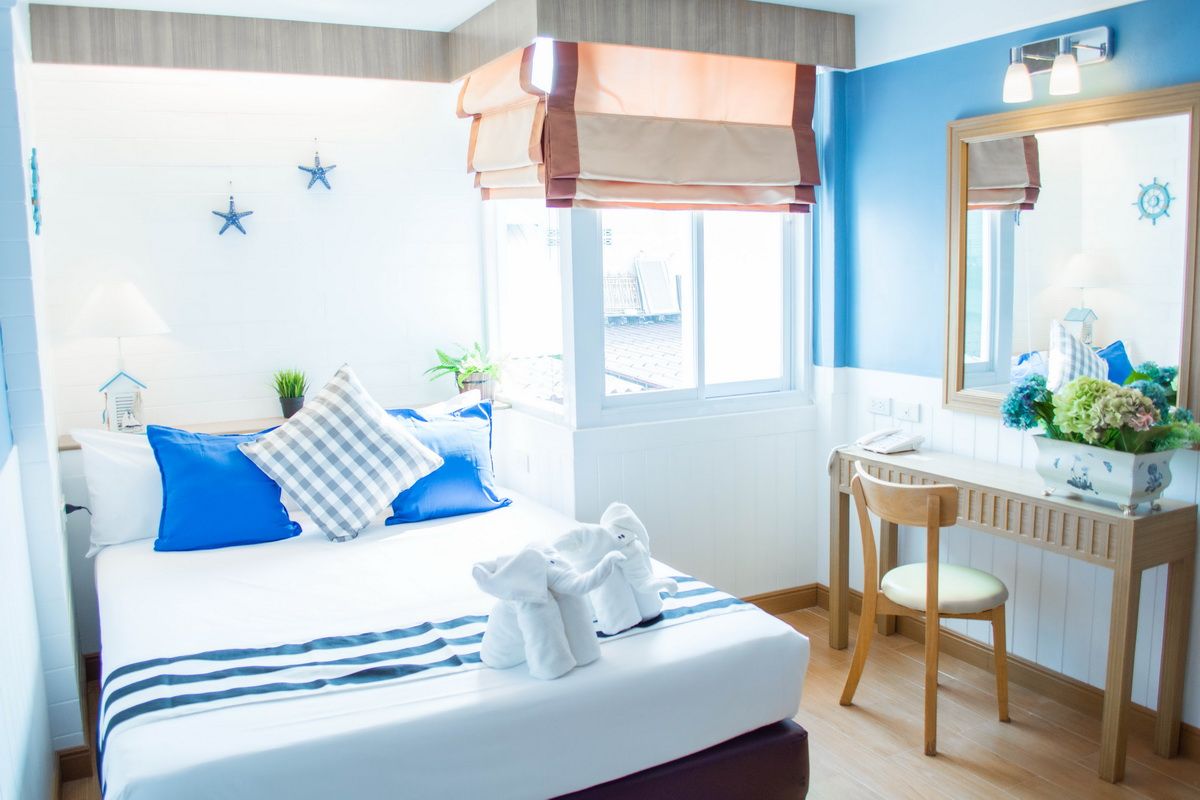 Paradise Hotel