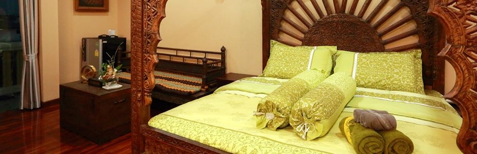 At Chiang Mai Hotel