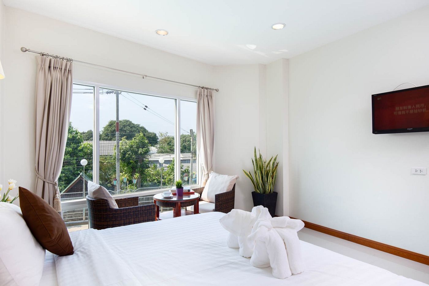 Kanchanaburi City Hotel