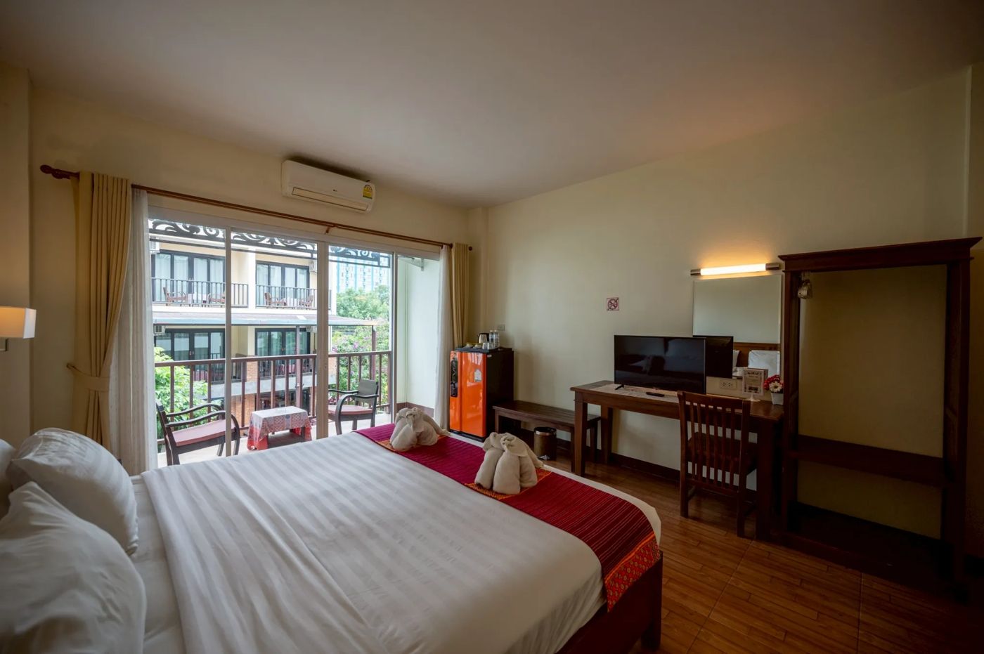 Riverside House Bed & Breakfast