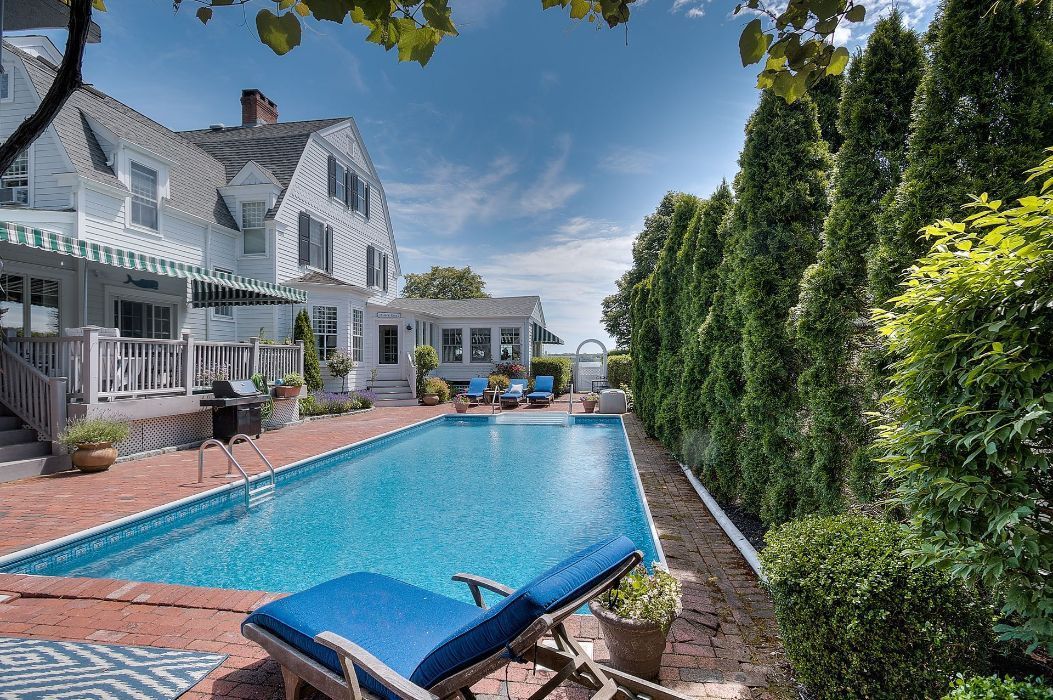 The Inn At Harbor Knoll