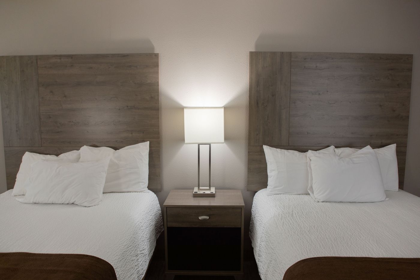 Lomira Inn and Suites