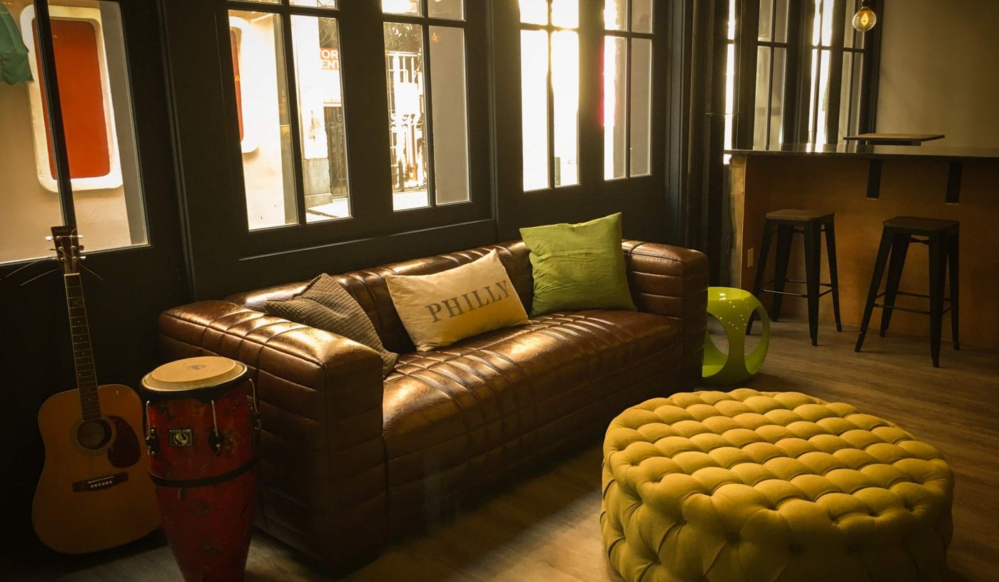 Apple Hostels