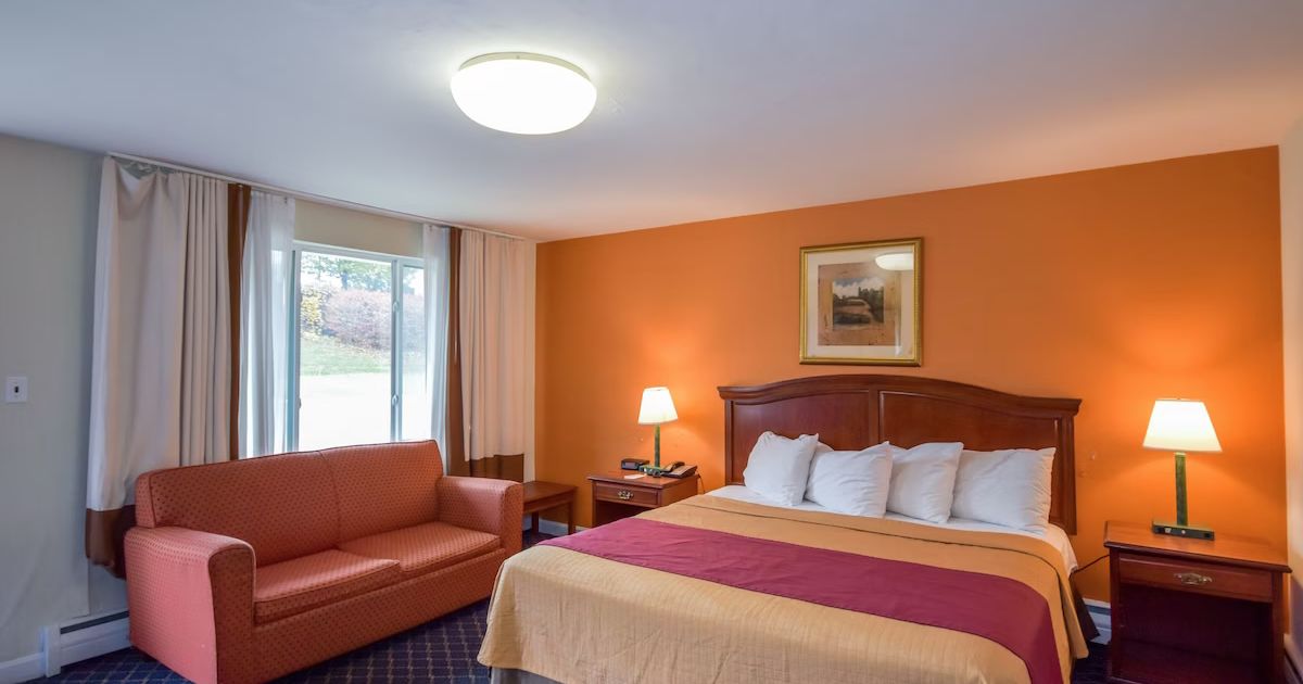 Monticello Inn Framingham