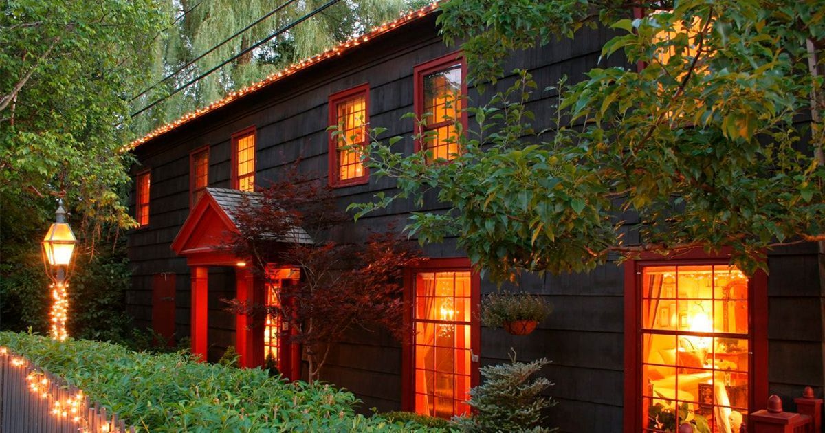 1795 Acorn Inn
