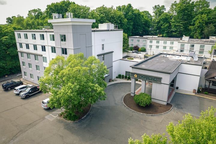 La Quinta Inn & Suites Danbury