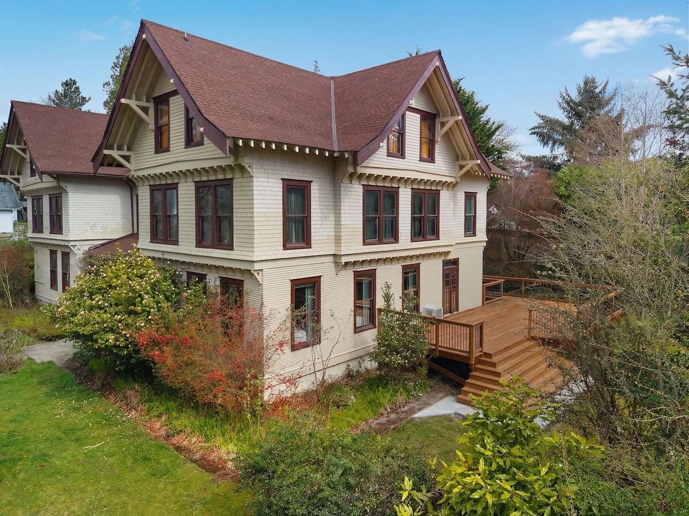 Old McCleary Hotel