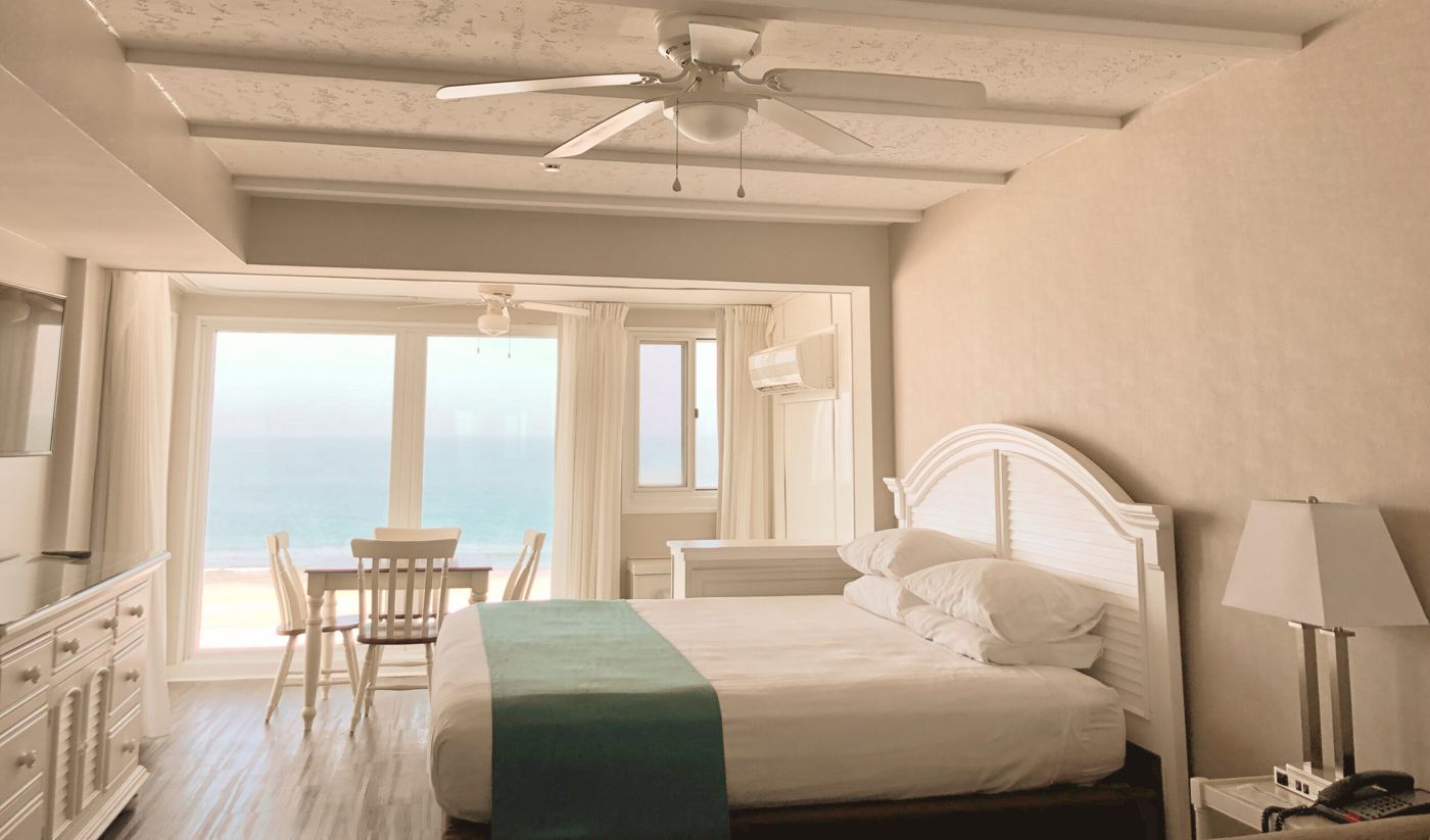Surf Club Oceanfront Hotel & Beach House