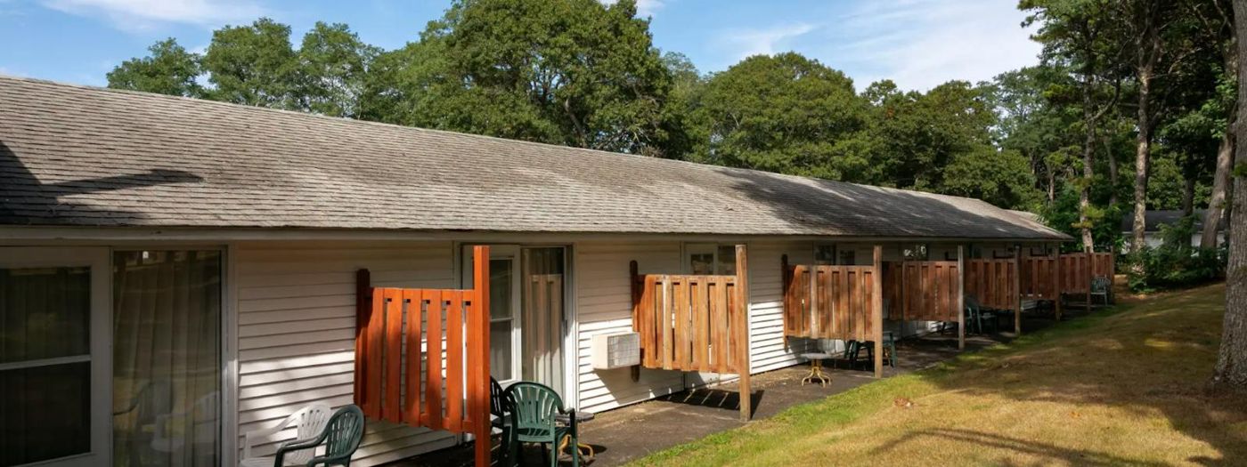 Blue Dolphin Inn