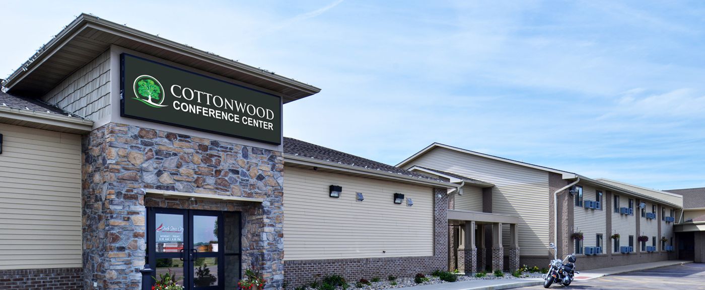 Cottonwood Inn and Conference Center