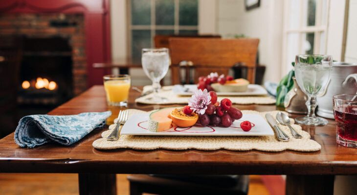 Mast Farm Inn