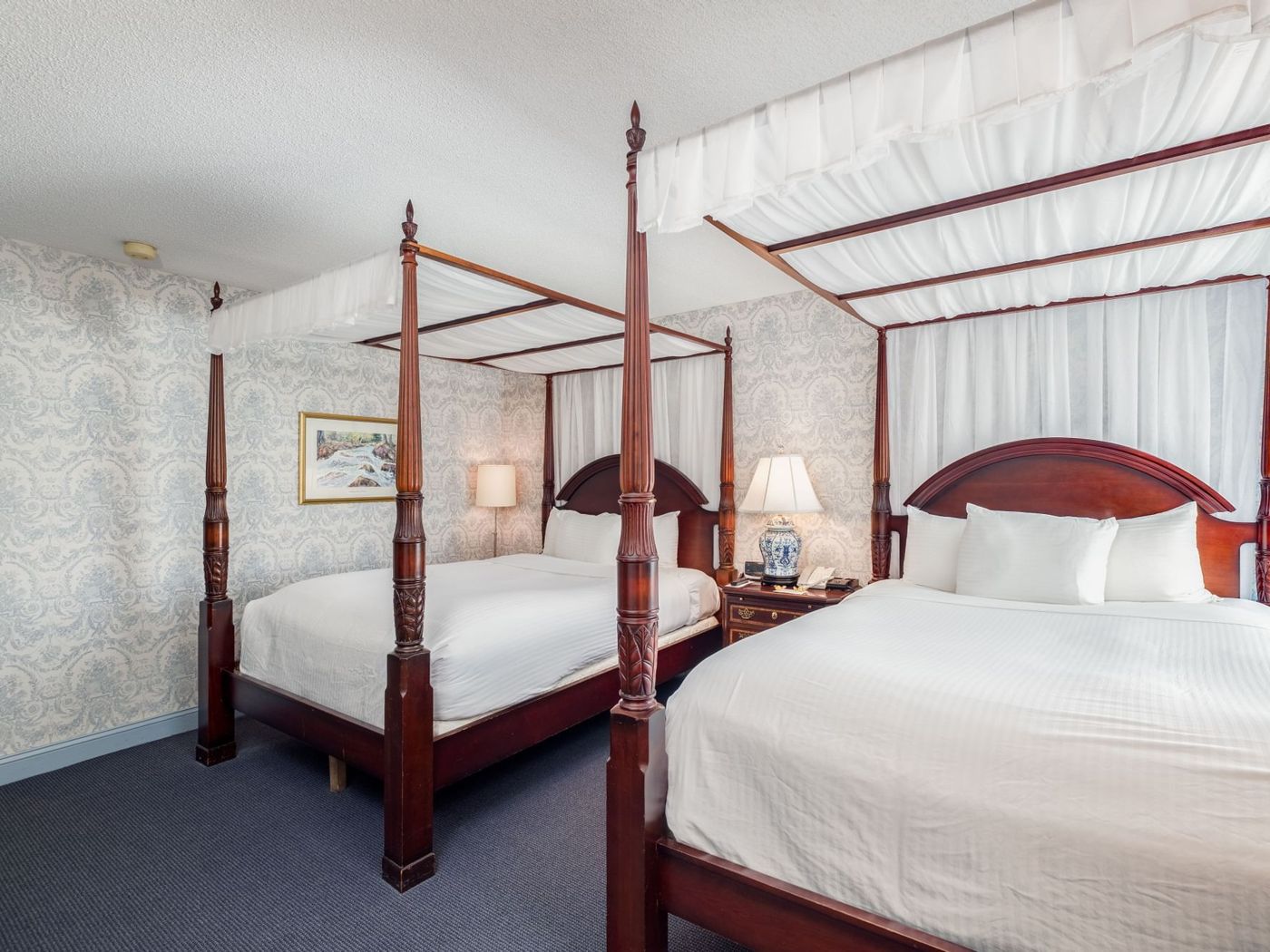 The Farmington Inn