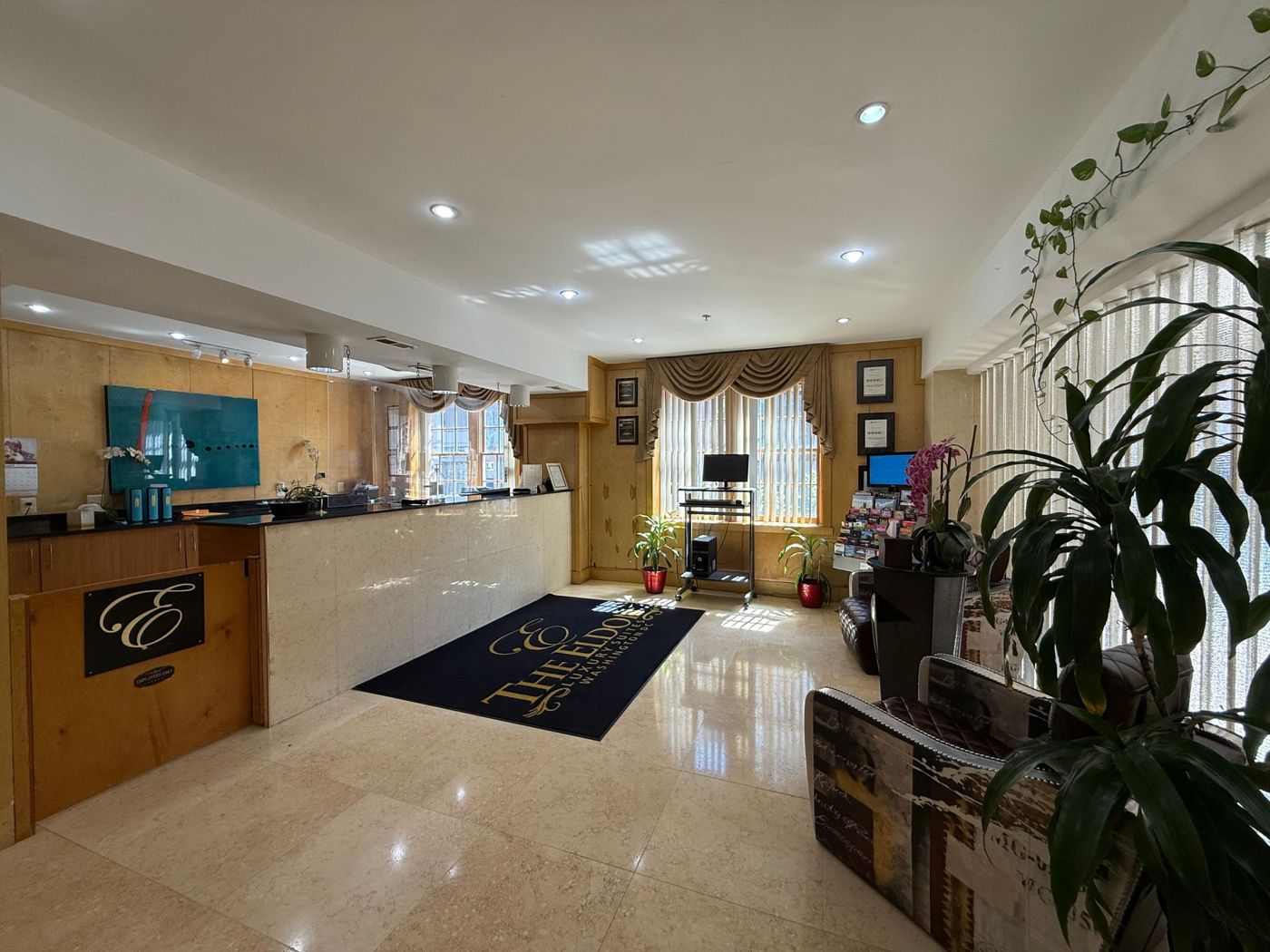 Eldon Luxury Suites