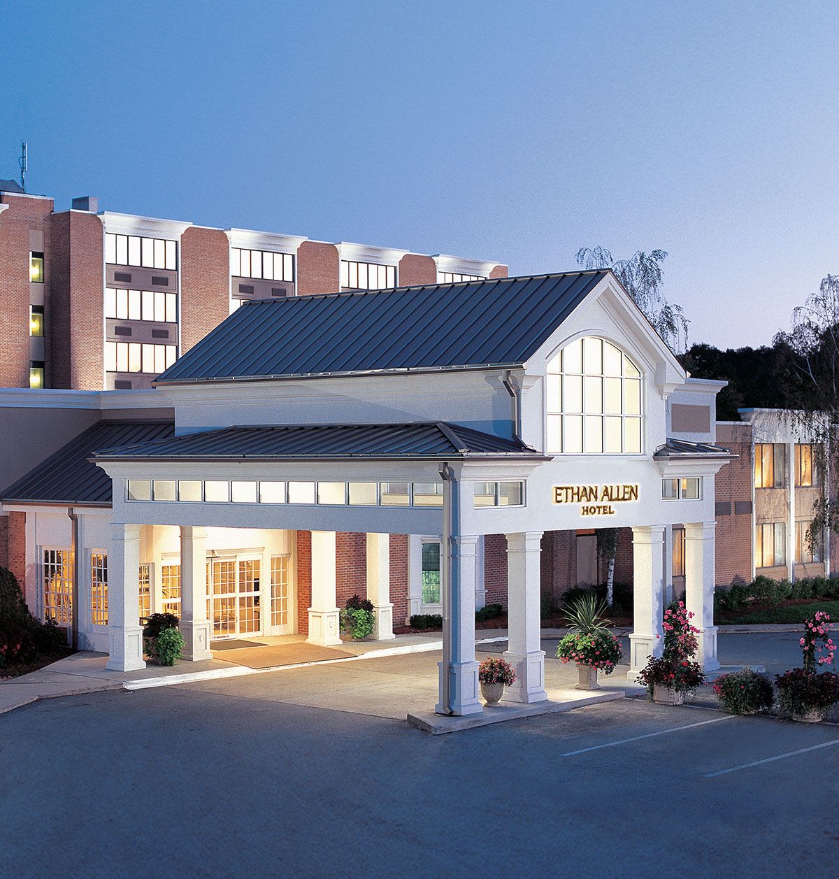 Ethan Allen Hotel