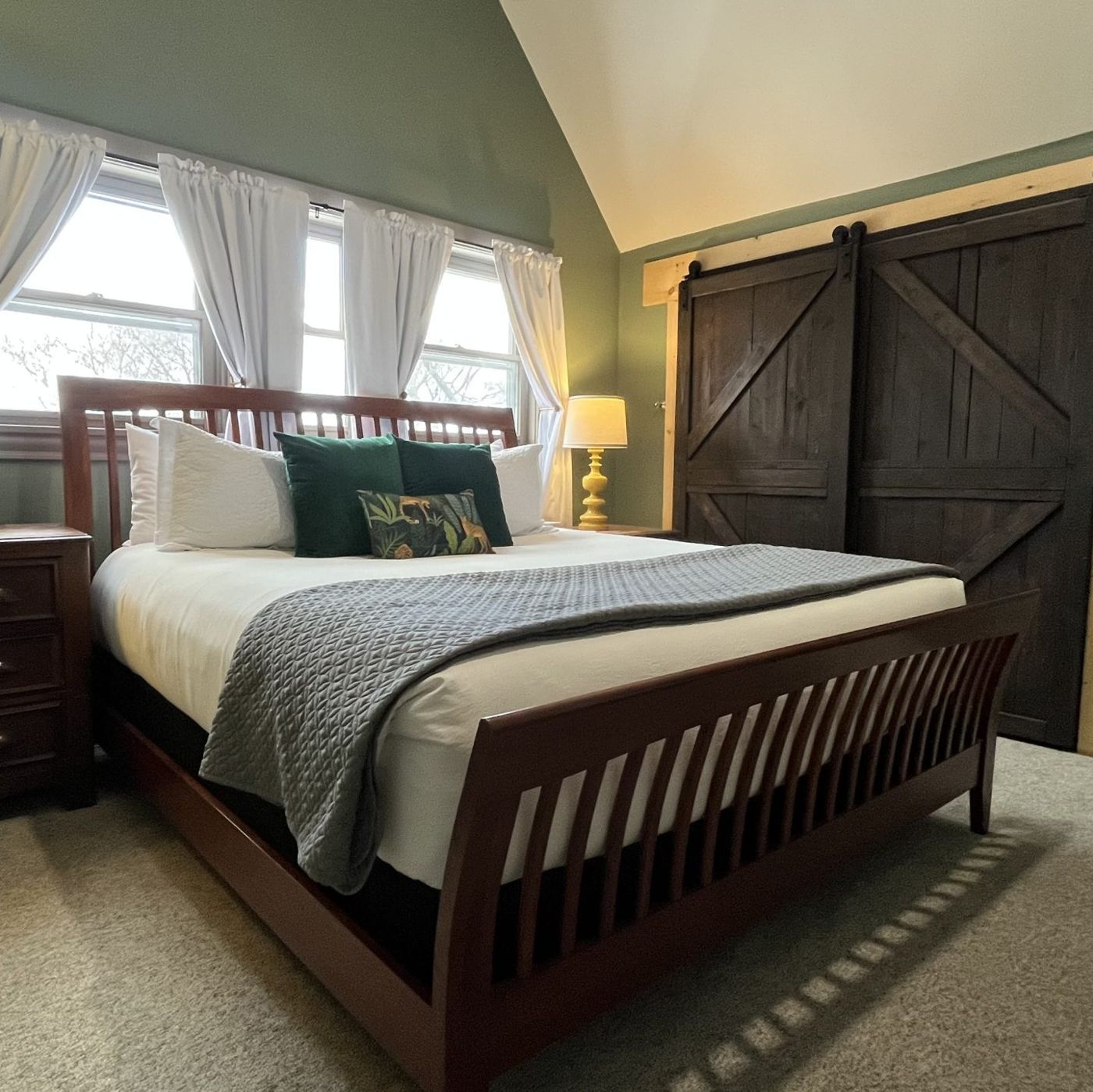 Stone Gables Inn