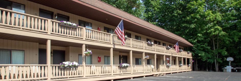 Tall Pines Motel