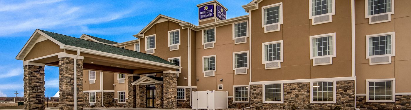 Cobblestone Hotel & Suites