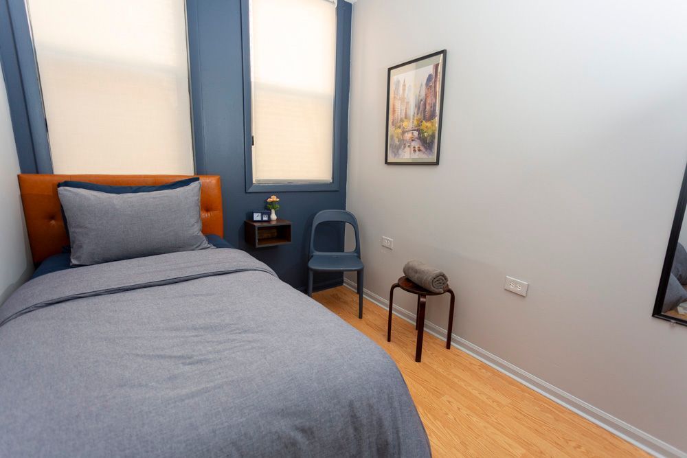 Chicago Parthenon Hostel