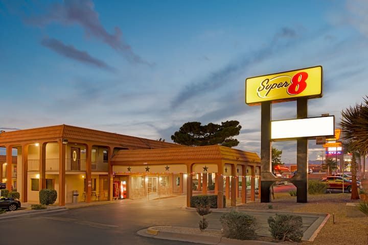 Super 8