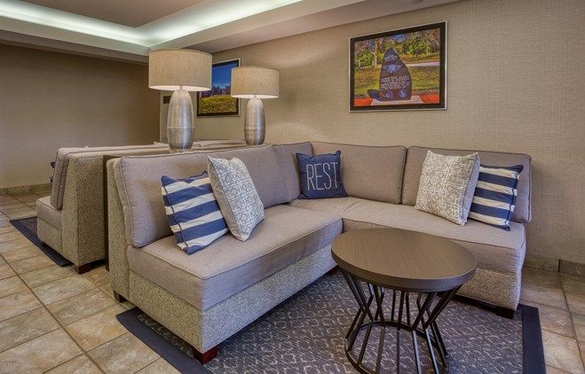 Drury Inn & Suites St. Louis Fairview Heights