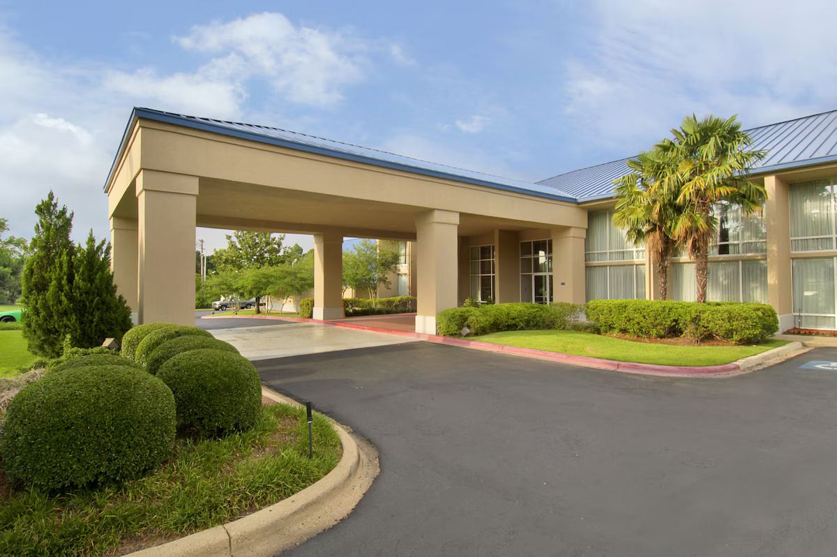 Super Inn Motel
