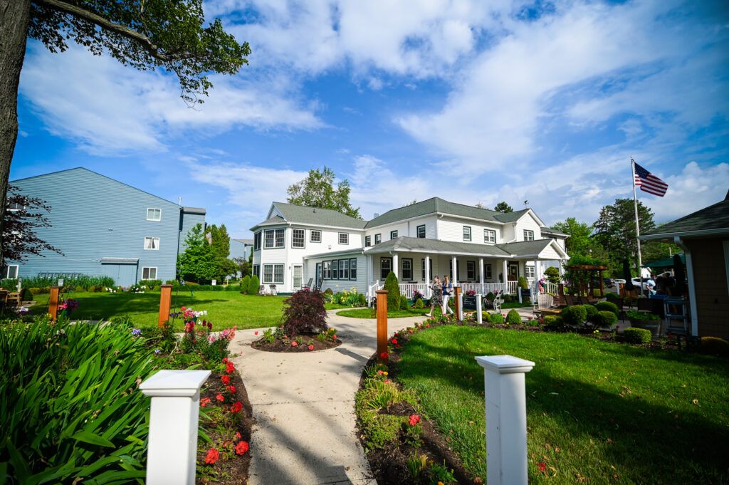 The Lakehouse Inn