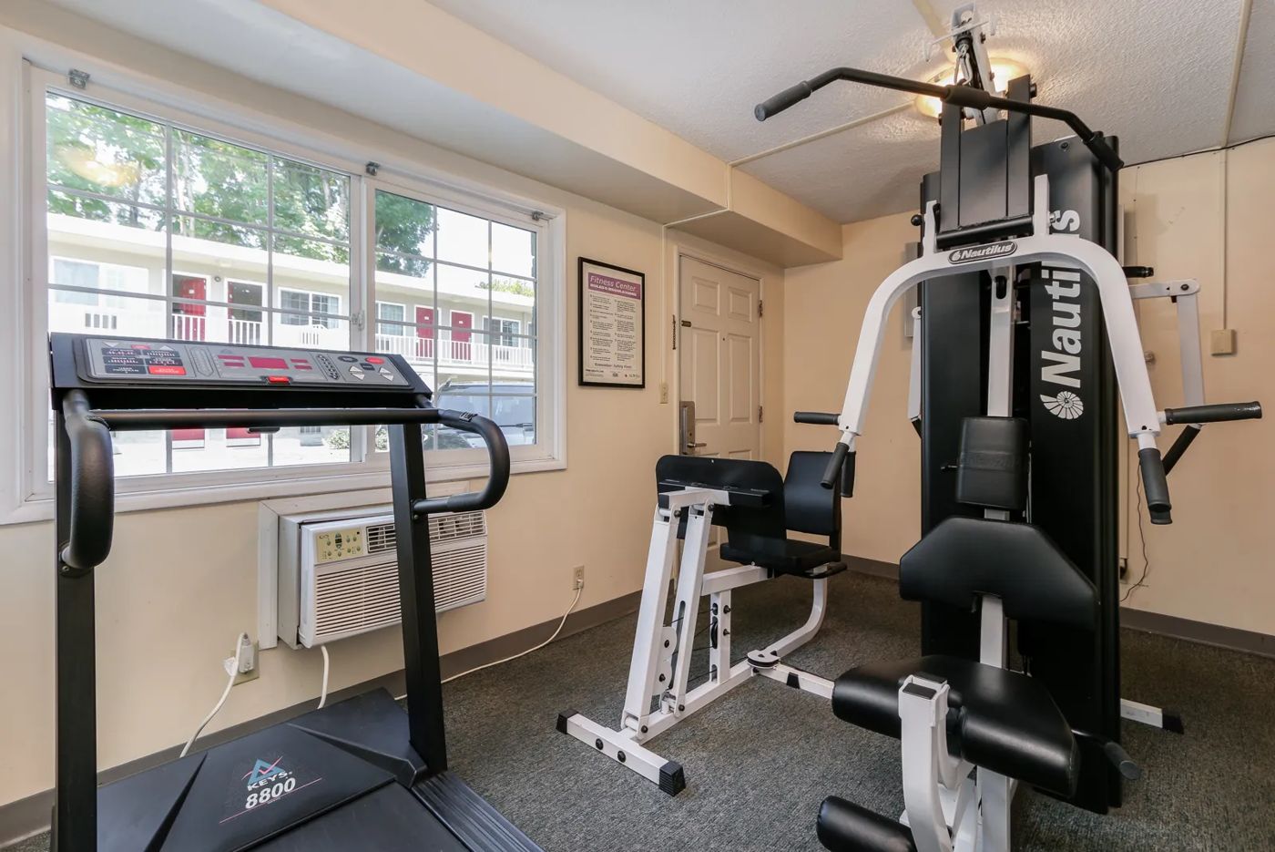 Campus Inn & Suites
