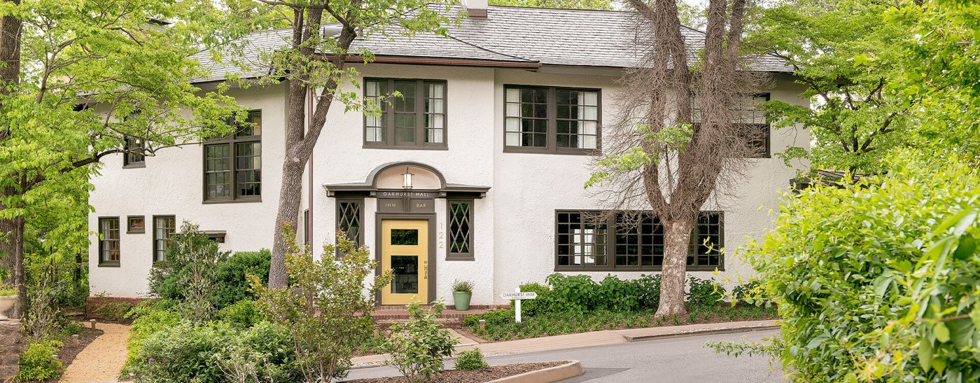 Oakhurst Inn