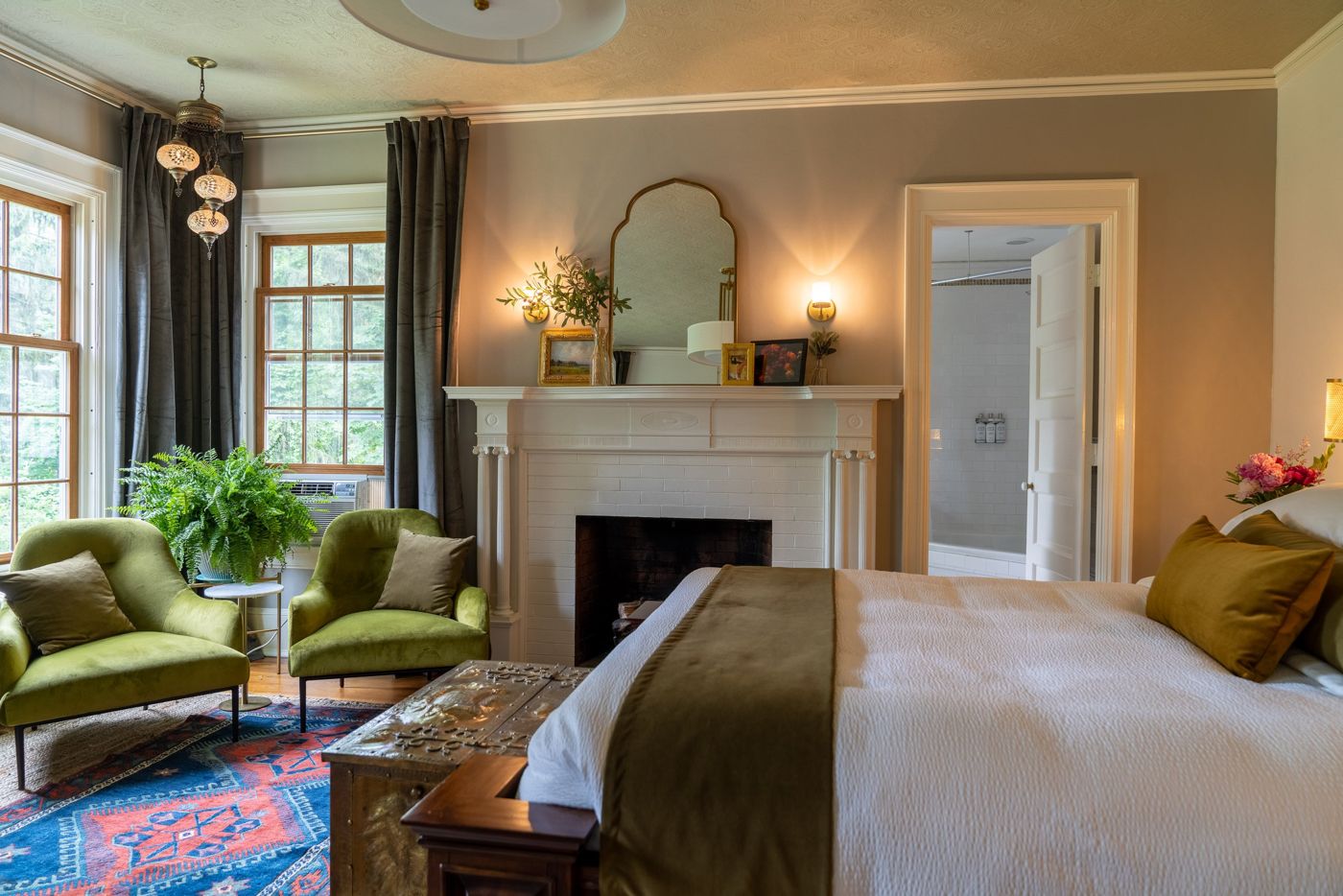16 Elm Heritage Hotel