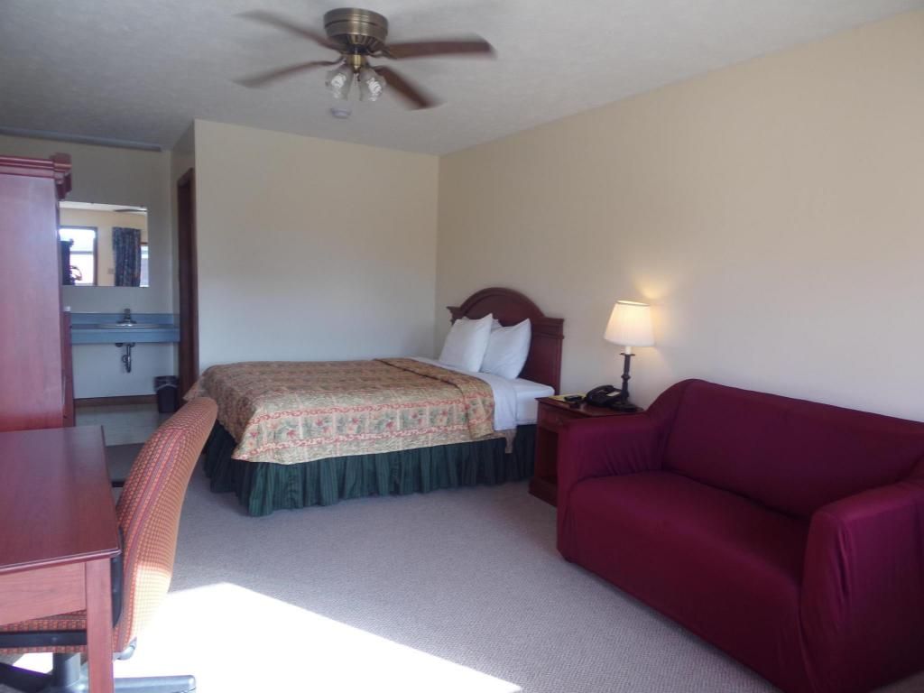 Huggy Bear Hotel