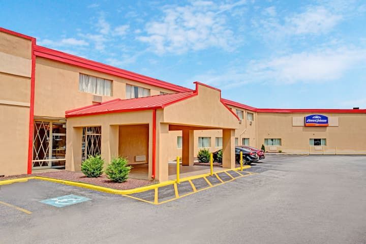 Howard Johnson
