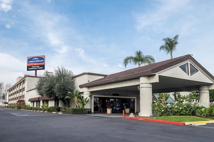 Howard Johnson