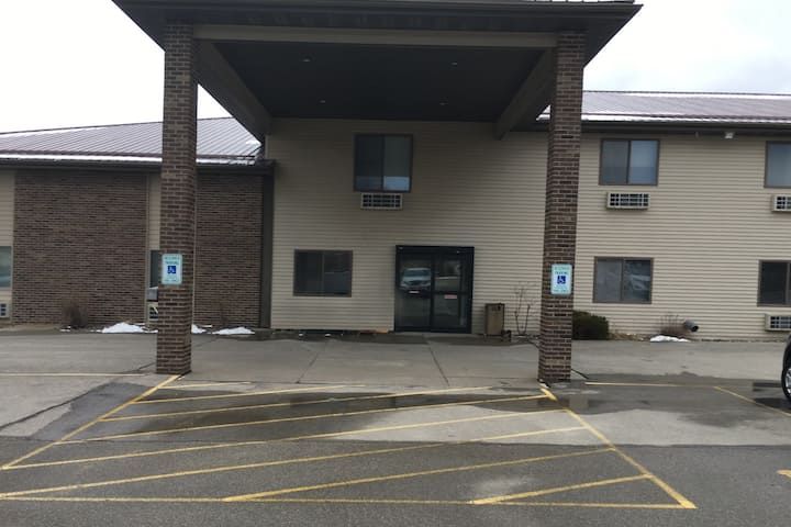 AmericInn by Wyndham Viroqua